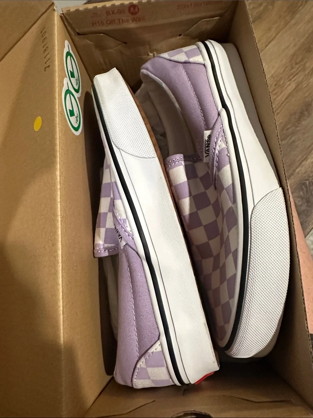 Vans Kids Slip-On Checkerboard Shoe - Lavender & White in box